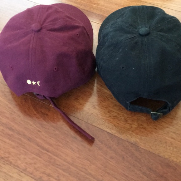 Hat bundle - Picture 4 of 5